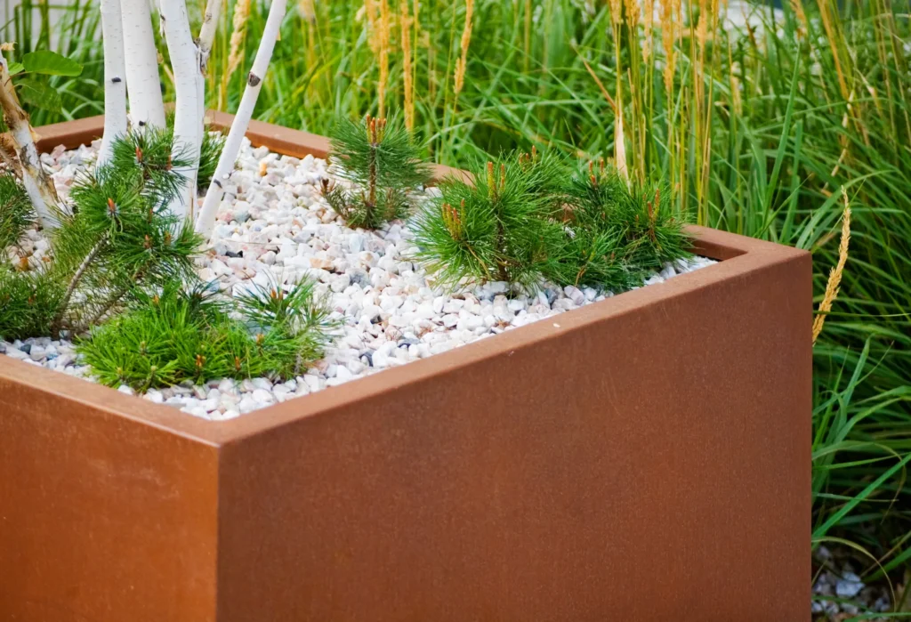 Cortenstalen maatwerk | Cortenstalen plantenbak | Cortenstaal in de tuin | Cortenstaal Vlaeminck
